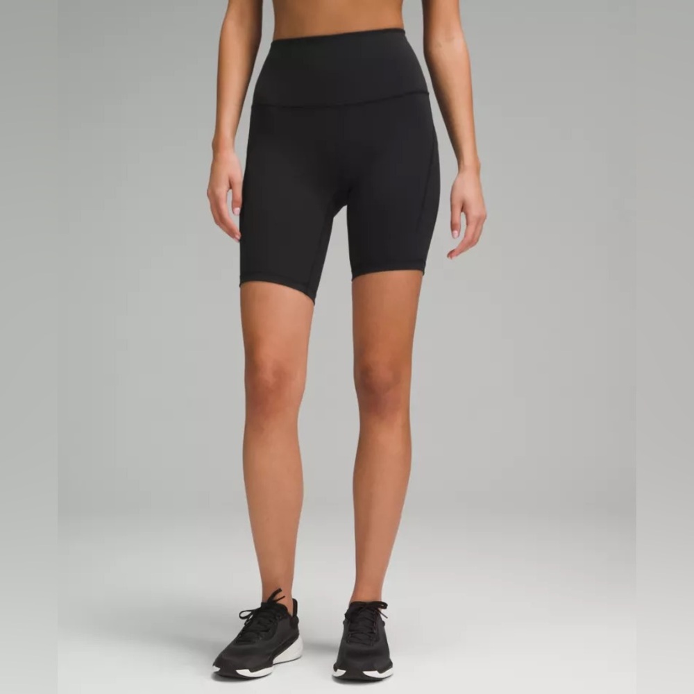 Lululemon Wunder Train High-Rise 8” Biker Short with pockets